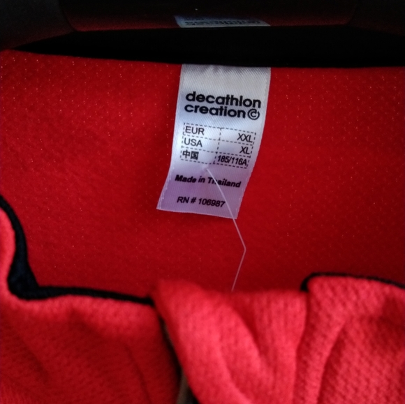 New Kalenji (France) zip top - NWOT - Picture 3 of 10